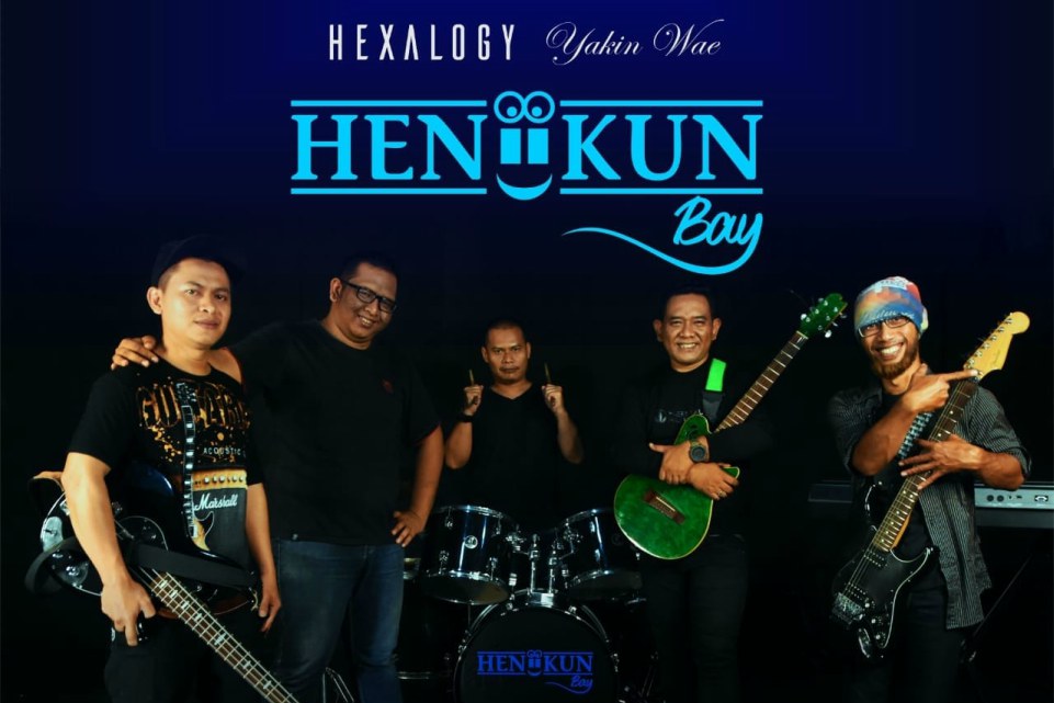 Foto 1 - Para personal grup band Heniikun Bay asal Yogyakarta. (Dok. Istimewa).jpg